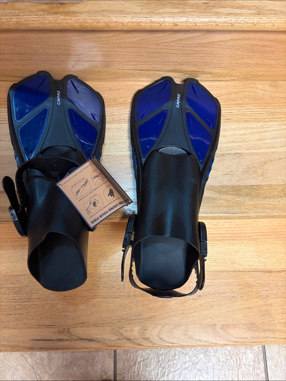 Unbranded Women’s Black and Blue Adjustable Swim Fins